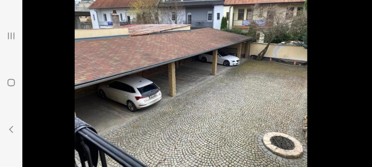 Galerie Vila Lucia 5 -Loft Apartman Plzen Bagian luar foto