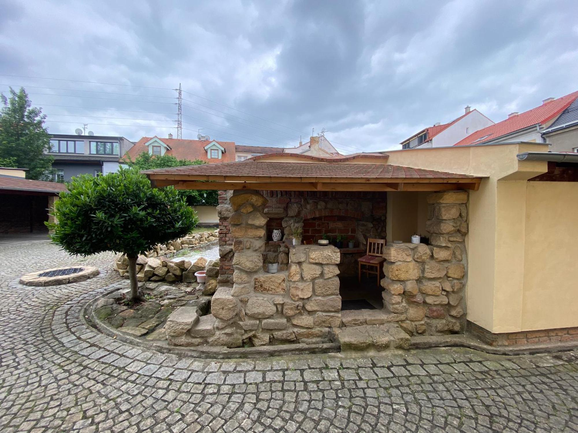Galerie Vila Lucia 5 -Loft Apartman Plzen Bagian luar foto